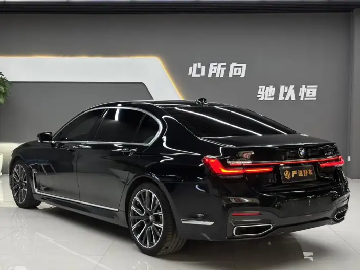 BMW 7 Series 2021 Model 740Li Leading Model M Sports Set – фото 4