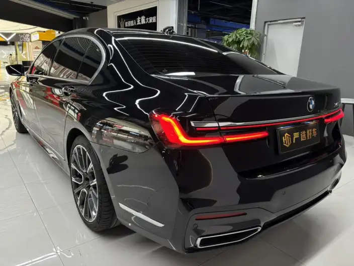 BMW 7 Series 2021 Model 740Li Leading Model M Sports Set – фото 8