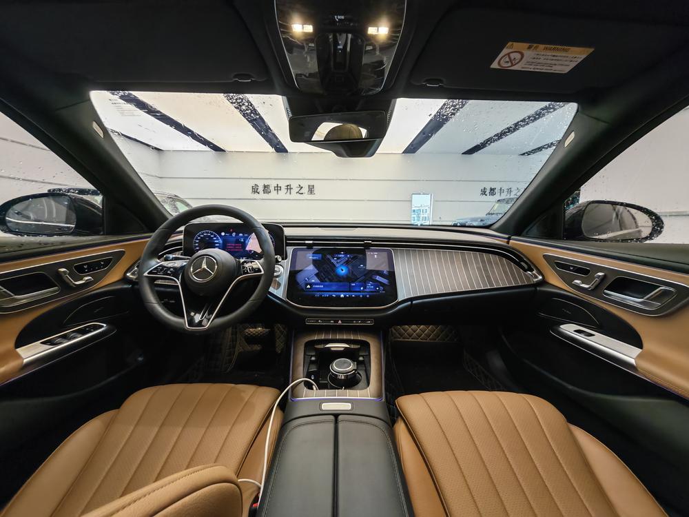 Mercedes-Benz E-Class 2024 E 300 L Style Sedan – фото 10