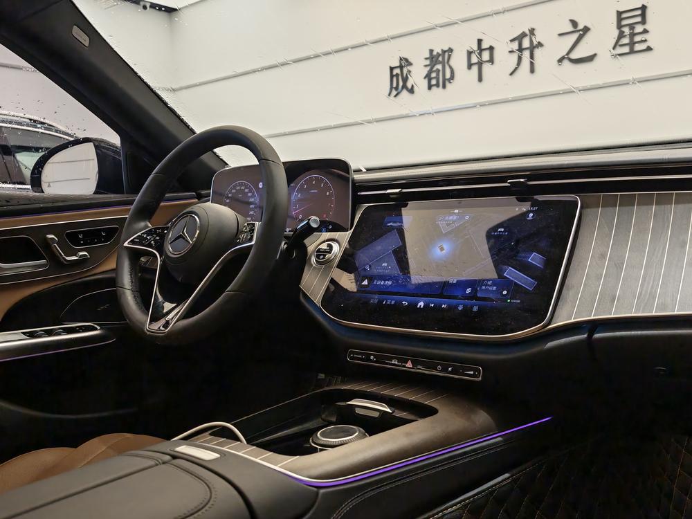 Mercedes-Benz E-Class 2024 E 300 L Style Sedan – фото 13