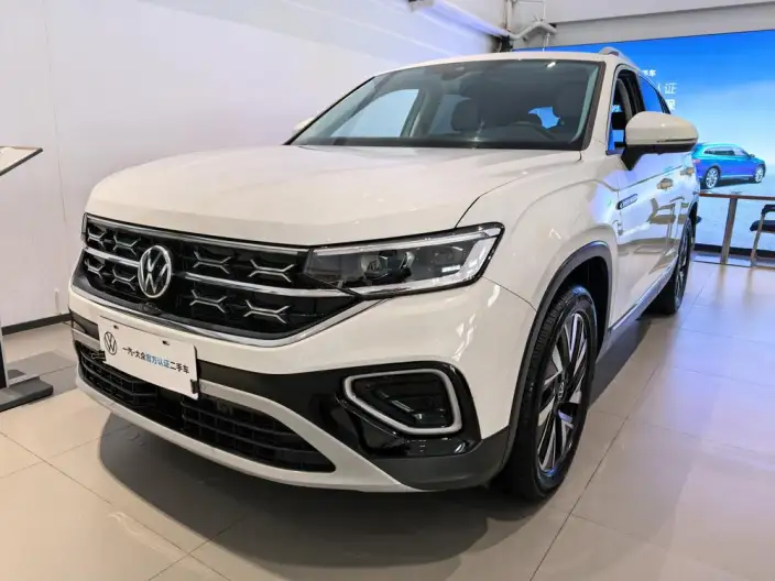 Volkswagen Tayron 2024 Model 300TSI 2WD Luxury Plus Advanced version – фото 1