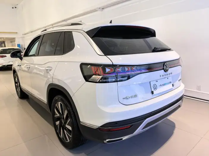 Volkswagen Tayron 2024 Model 300TSI 2WD Luxury Plus Advanced version – фото 3