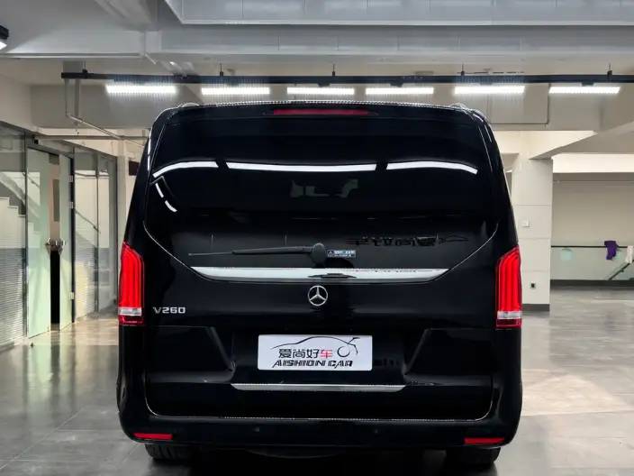 Mercedes-Benz V-Class 2022 Model V 260 Premium Edition – фото 6