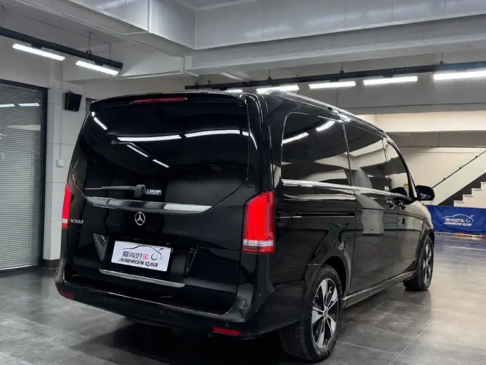 Mercedes-Benz V-Class 2022 Model V 260 Premium Edition – фото 7