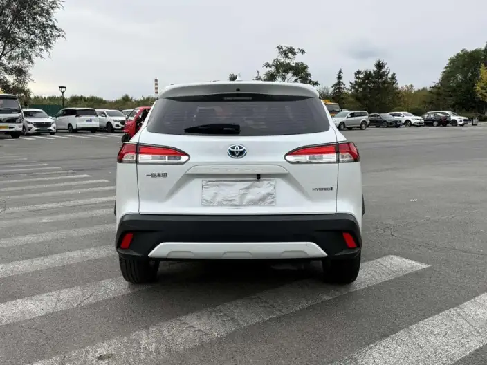 Toyota Corolla Cross 2023 Model 2.0L Intelligent Hybrid Pioneer Edition – фото 5