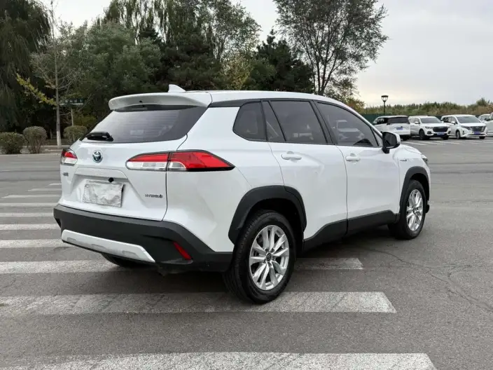 Toyota Corolla Cross 2023 Model 2.0L Intelligent Hybrid Pioneer Edition – фото 6