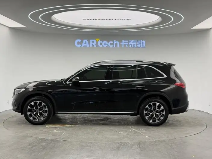 Mercedes-Benz GLC 2026 Model GLC 260 L 4MATIC Classic Edition 5 seat – фото 3