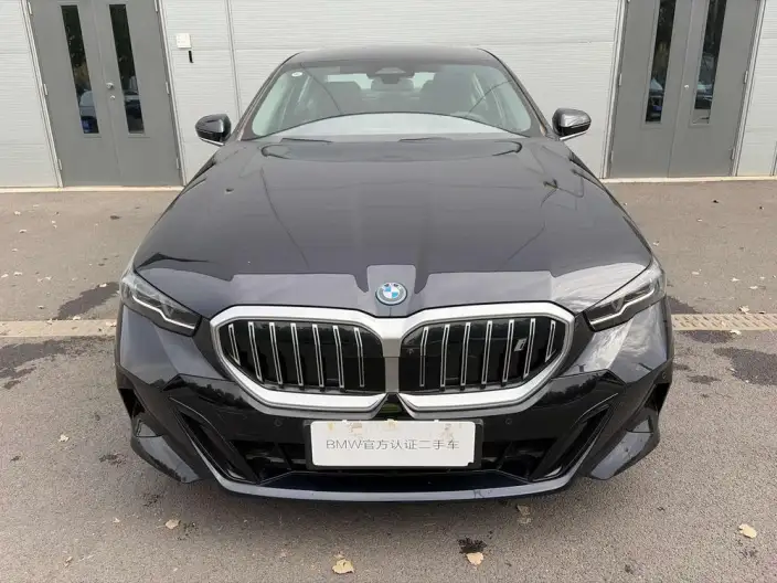 BMW i5 2026 Model eDrive35L M Sports Set – фото 2