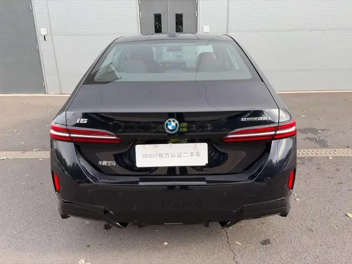 BMW i5 2026 Model eDrive35L M Sports Set – фото 4