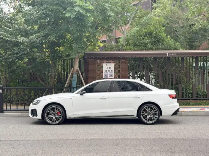 Audi A4 L 2024 Model 40 TFSI Luxury Dynamic Model Starry Night Edition