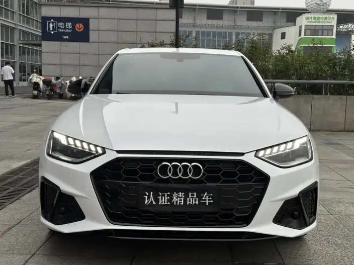 Audi A4 L 2023 Model 40 TFSI Luxury Dynamic Model