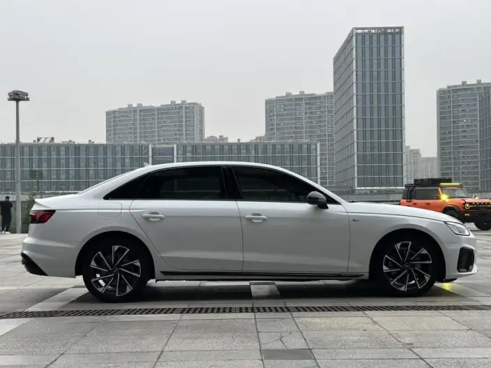 Audi A4 L 2023 Model 40 TFSI Luxury Dynamic Model – фото 8