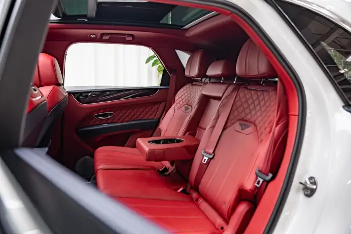 Bentayga 2022 Model 4.0T V8 – фото 9