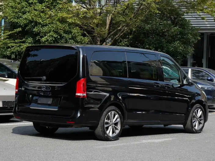 Mercedes-Benz V-Class 2022 Model V 260 Pilot Edition – фото 5