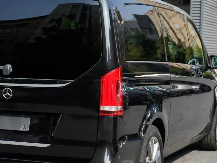 Mercedes-Benz V-Class 2022 Model V 260 Pilot Edition – фото 6