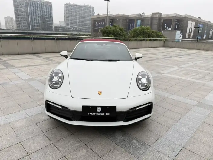 PORSCHE 911 2023 Model Targa 4 3.0T