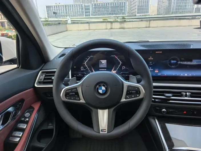 BMW 3 Series 2023 Model 325Li M Sports Set – фото 10