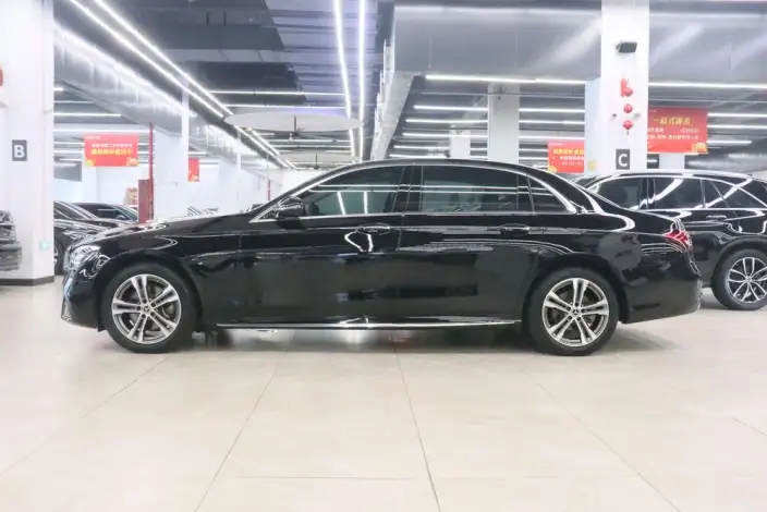 Mercedes-Benz E-Class 2022 Model E 260 L Sports sedan – фото 3