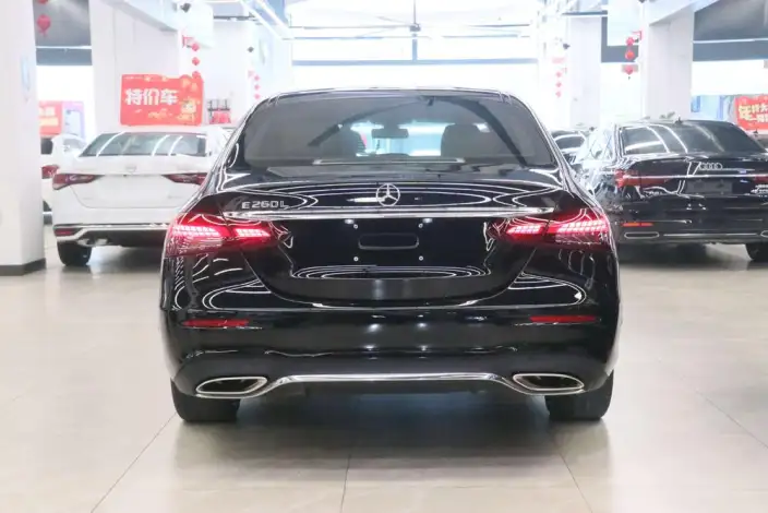 Mercedes-Benz E-Class 2022 Model E 260 L Sports sedan – фото 4