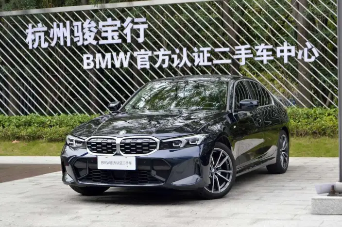 BMW 3 Series 2025 Model 325i M Sports Set – фото 1
