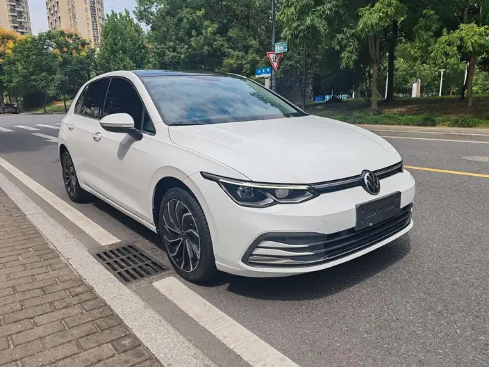 Volkswagen Golf 2023 Model 280TSI DSG Pro