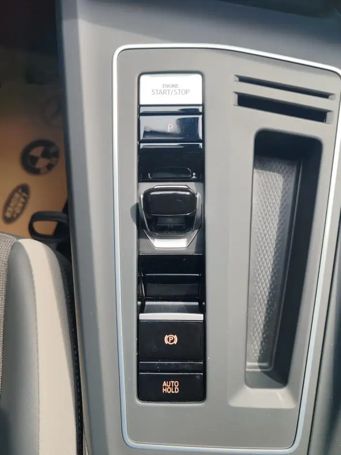 Volkswagen Golf 2023 Model 280TSI DSG Pro – фото 7