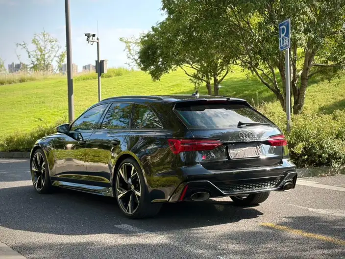 Audi RS 6 2022 Model RS 6 4.0T Avant