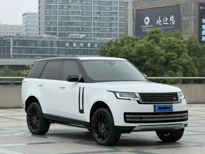 Range Rover 2023 Model 3.0 L6 360PS Shengshi Edition