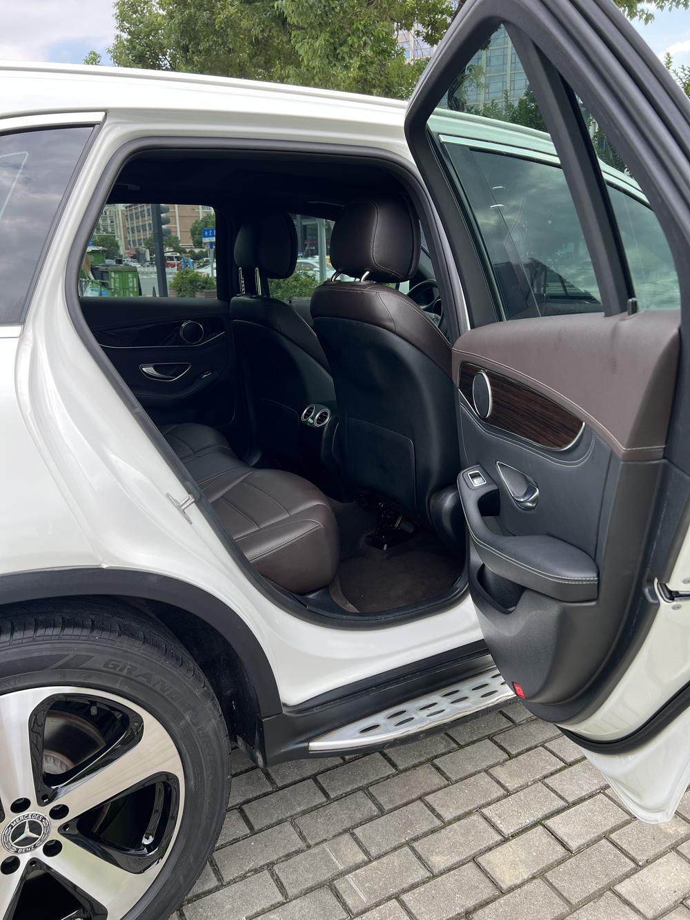 Mercedes-Benz GLC 2018 GLC 260 4MATIC Luxury – фото 7