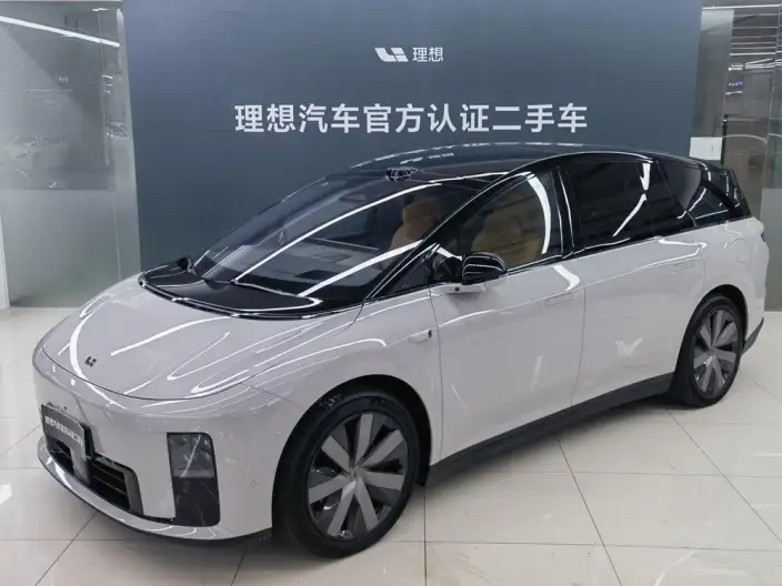 Li Auto i8 2025 Model Standard Edition