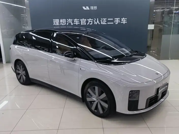 Li Auto i8 2025 Model Standard Edition