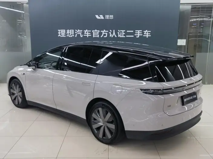 Li Auto i8 2025 Model Standard Edition