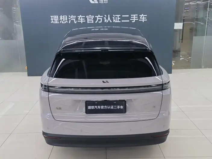 Li Auto i8 2025 Model Standard Edition – фото 5