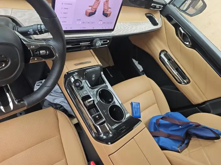 GAC Trumpchi E8 PHEV 2024 Model 2.0ATK 150km MAX+ – фото 9