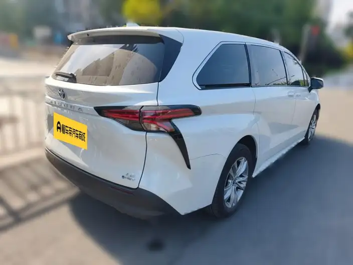 Toyota Sienna 2024 Model Hybrid 2.5L Comfort Edition