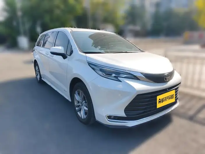 Toyota Sienna 2024 Model Hybrid 2.5L Comfort Edition