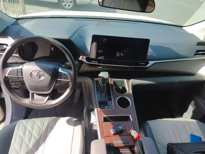 Toyota Sienna 2024 Model Hybrid 2.5L Comfort Edition – фото 5