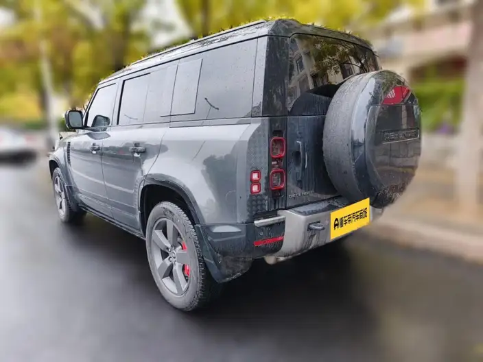 Land Rover Defender 2025 Model 110 3.0T P400 HSE X-Dynamic