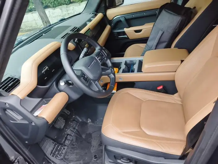Land Rover Defender 2025 Model 110 3.0T P400 HSE X-Dynamic – фото 10