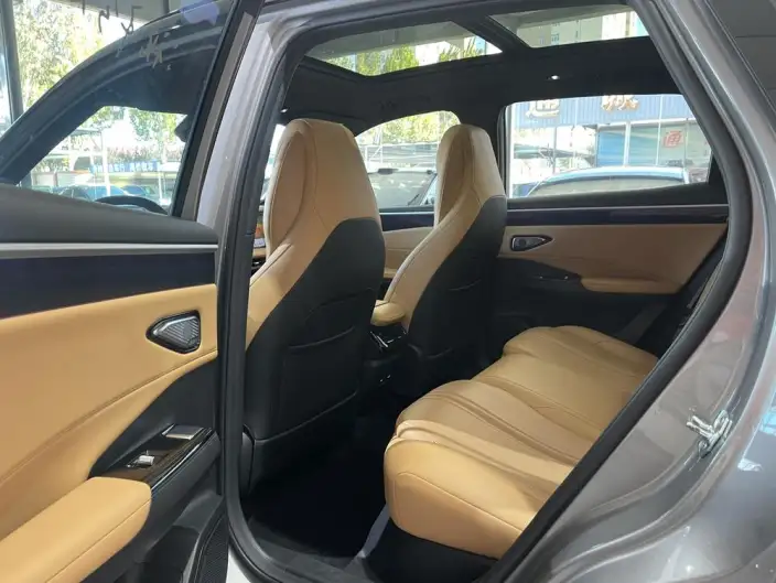 Geely Galaxy L7 2023 Model 1.5T DHT 115km Galaxy – фото 9