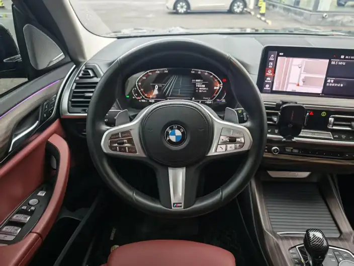 BMW X3 2023 Model xDrive30i Leading Model M Night Set – фото 10
