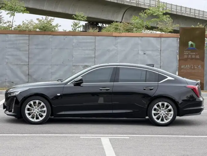 Cadillac CT5 2022 Model 28T Luxury Model
