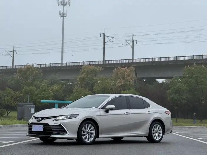 Toyota Camry 2021 Model 2.0G Deluxe Edition