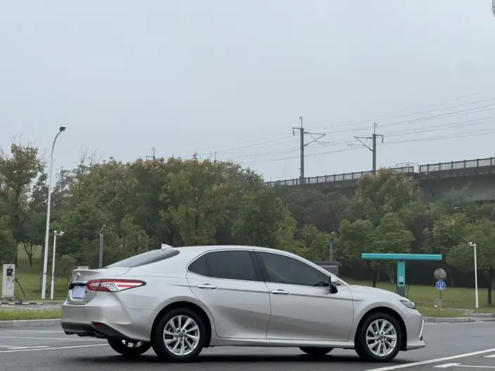 Toyota Camry 2021 Model 2.0G Deluxe Edition – фото 6