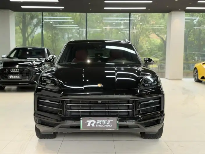 Cayenne E-Hybrid 2025 Model Cayenne E-Hybrid 2.0T