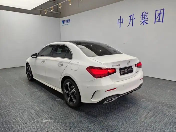 Mercedes-Benz A-class 2024 Model Facelift A 200 L Fashion Edition – фото 5
