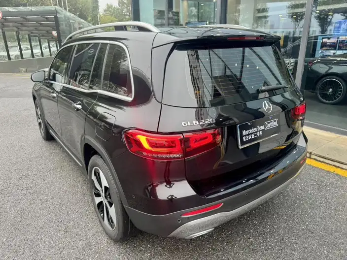 Mercedes-Benz GLB 2023 Model GLB 220 Fashion Model – фото 4