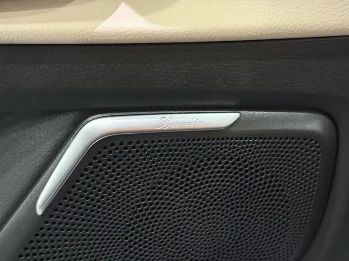Mercedes-Benz V-Class 2022 Model V 260 Premium Edition – фото 9