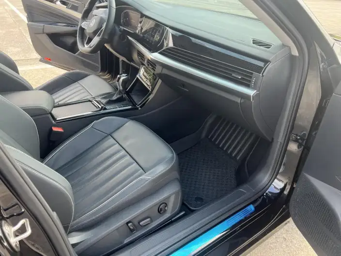 Volkswagen Passat 2023 Model Facelift 330TSI Elite Edition – фото 6