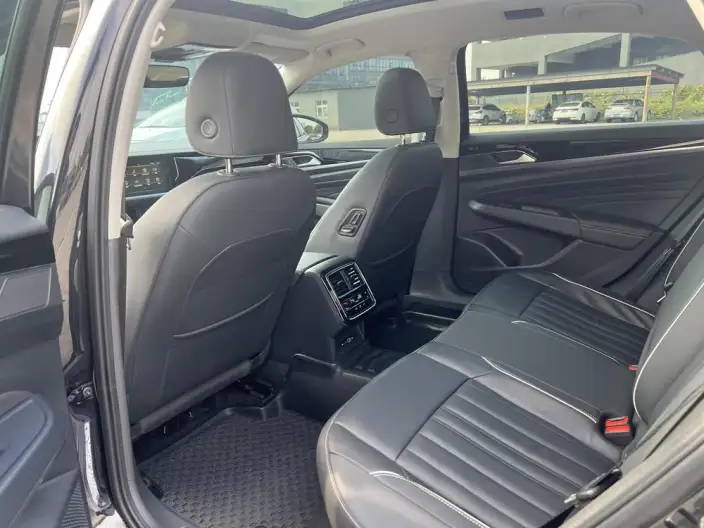 Volkswagen Passat 2023 Model Facelift 330TSI Elite Edition – фото 8